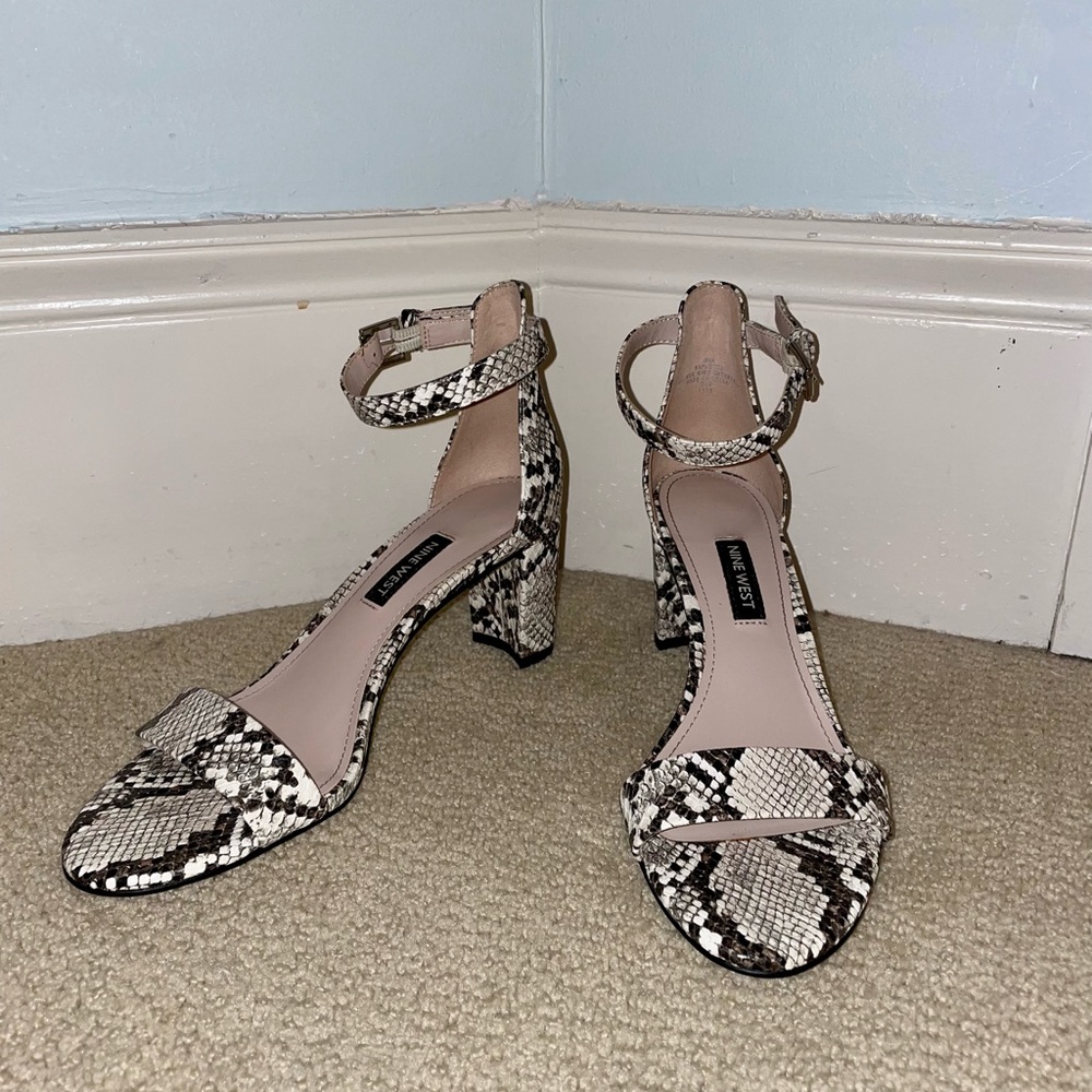 Nine West Black and White Snake Skin Short Heels